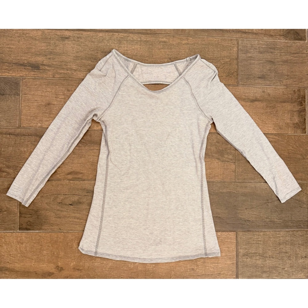 Lululemon Physically‎ Fit Long Sleeve Open Back Gray White Stripes